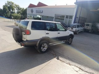 Nissan Terrano II motor 3.0. Año 2004 plazas 7