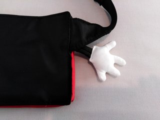 PRECIOSA RIÑONERA MICKEY X ZARA