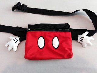 PRECIOSA RIÑONERA MICKEY X ZARA