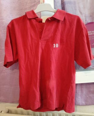 Camisetas manga corta niño talla 9/10.