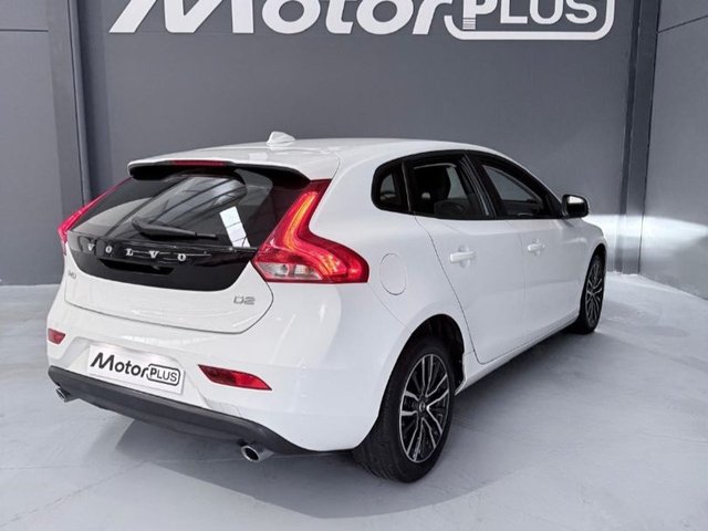 VOLVO V40 2.0 D2 Momentum