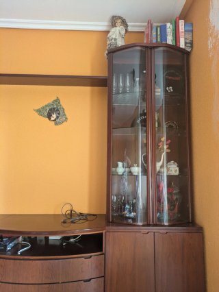 Muebles de salón madera oscura
