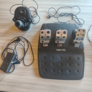 Volante Logitech G29 + palanca de cambios