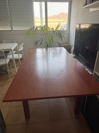 Mesa extensible de madera