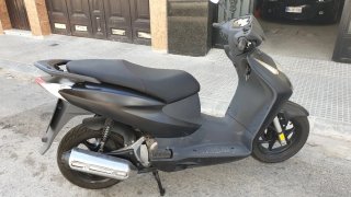 Honda Dylan 125 Scooter Negra