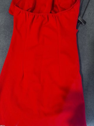 Vestido invitada rojo.