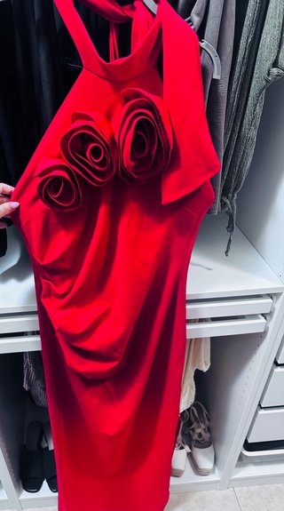 Vestido invitada rojo.