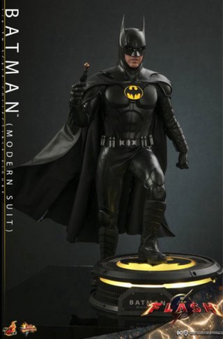 Figura Batman Modern Suit Hot Toys The Flash