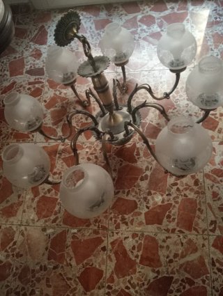 Lámpara de araña antigua