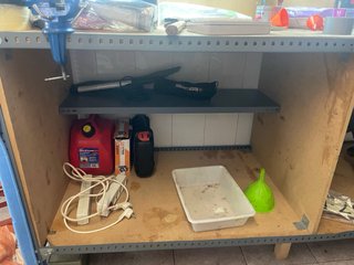 Mesa de trabajo robusta