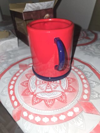 Taza cerámica azul y roja