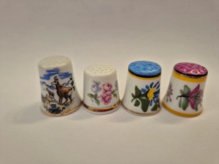 Lote de 15 dedales de colección.