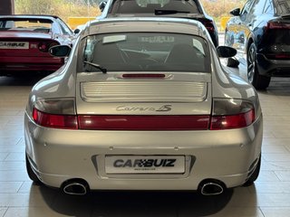 Porsche 911 Carrera 4S Coupe - 2003