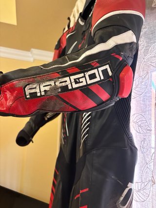 Mono Bela Aragon 1 pieza Talla 56
