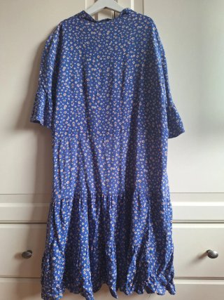Vestido azul floral Trendiol Talla S