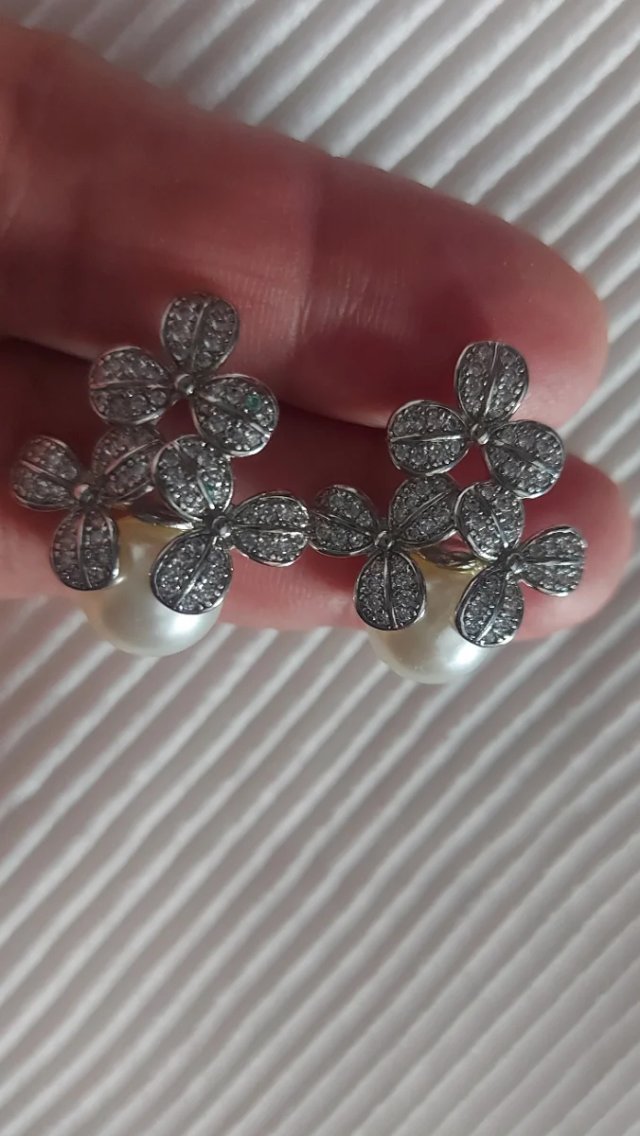 Pendientes Novia Flores Perla  color Plata