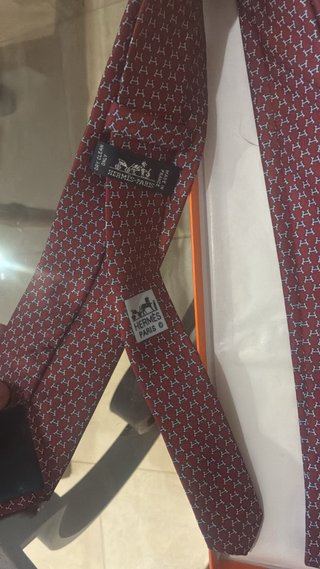 Corbata Hermes Morada y Roja