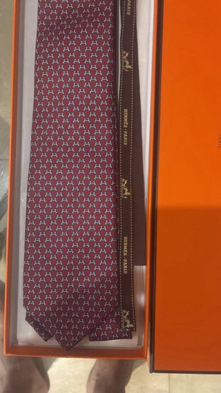 Corbata Hermes Morada y Roja