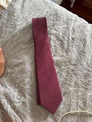 Corbata Hermes Morada y Roja