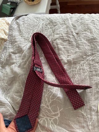 Corbata Hermes Morada y Roja