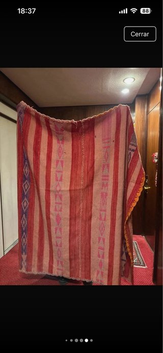 Alfombra peruana de lana