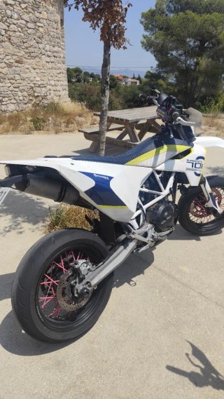 Husqvarna 701 Supermoto 2017