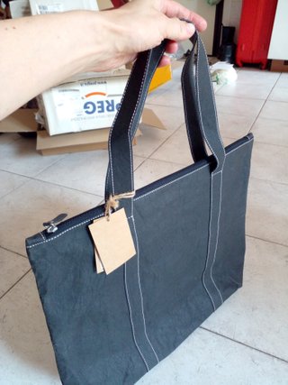 Borsa donna in carta FSC nera