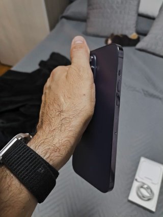 iPhone 14 Pro Max Morado