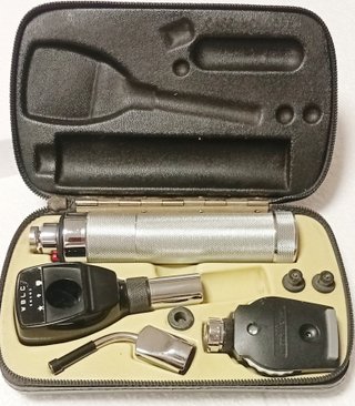 Set para oftalmología y otoscopia,
