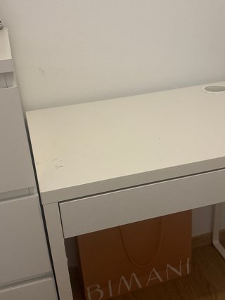 Mesa de escritorio MICKE IKEA blanca