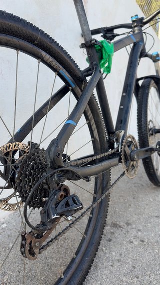 Bicicleta Rockrider ST 520 Negra