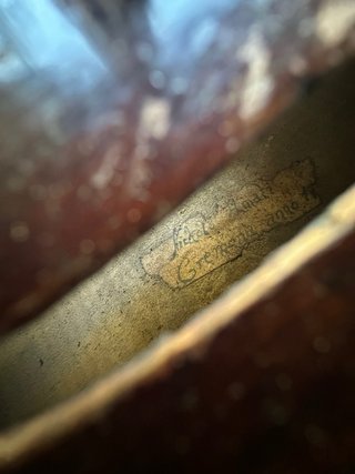 Violino antigo com estojo