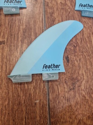 Quillas Feather Talla M (65-80kg)