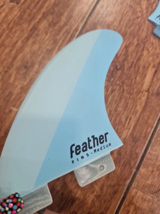 Quillas Feather Talla M (65-80kg)