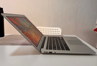 MacBook Air 13" (2017) - Plata - 8 GB RAM - 128