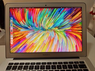 MacBook Air 13" (2017) - Plata - 8 GB RAM - 128
