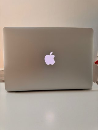 MacBook Air 13" (2017) - Plata - 8 GB RAM - 128