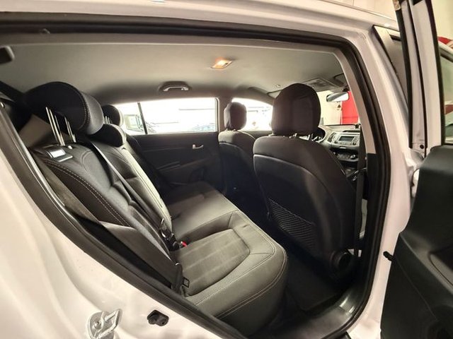 Kia Sportage 1.6 GDi 135 CV Basic 4x2 KIA SPORTAGE 1.6 GDI 135 CV 4X2