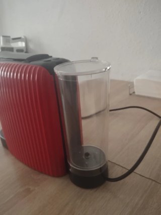 Cafetera Roja y Negra