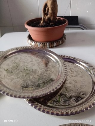 Piatto decorato in argento