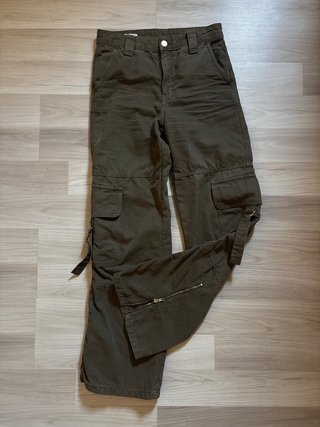 Pantalón cargo Mango verde talla 32