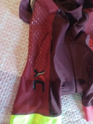 Culotte ciclismo con tirantes