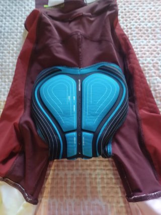 Culotte ciclismo con tirantes