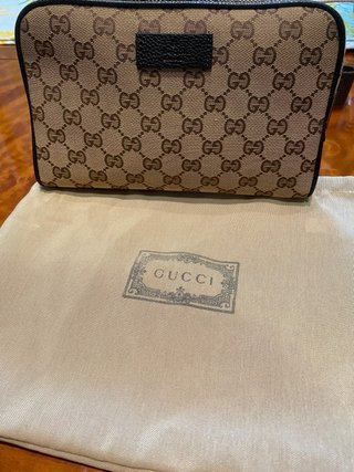 Riñonera Gucci GG Supreme Beige/Marrón