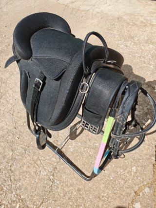 Silla de pony negra