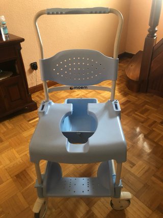 Silla ducha y WC Moem para personas dependientes .