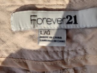Shorts beige Forever 21 mujer