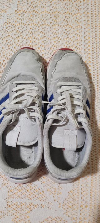Zapatillas Adidas Blancas y Azules