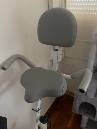 Bicicleta Estática Plegable HOMCOM con Respaldo