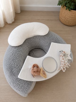 Asiento antivuelco bebé con juguetes +6m